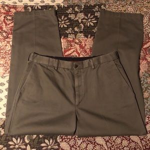 🍁 Haggar Men’s Khakis 🍁